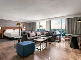 Sheraton Gateway Hotel in Toronto International Airport