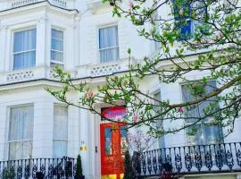 Blue Bells Hotel