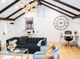 Cowry Acres - 11 Acre Enchanted Retreat, Hot Tub, hotel in New Hope