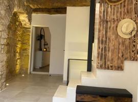 รูปภาพของโรงแรม: Le Refuge Secret 5min Uzès