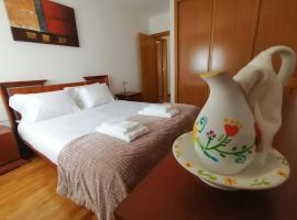 A picture of the hotel: Apartamentos Vila Verde