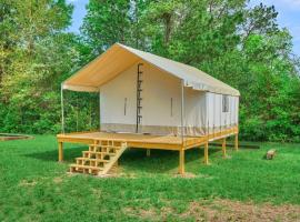 Foto do Hotel: Aunt B Glamping Tent-Khushatta Hills Ranch Camp