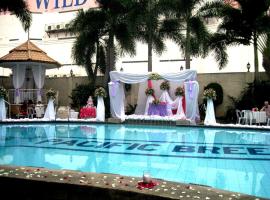 Gambaran Hotel: Pacific Breeze Hotel and Resort