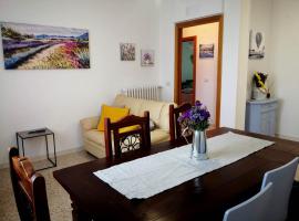 ホテル写真: Appartamento vacanze Profumo di lavanda Assisi