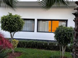 รูปภาพของโรงแรม: Cozy Appartement in a Villa close to Mahaj Riad Rabat
