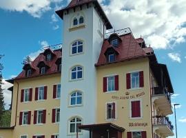 Hotel Regina del Bosco, hotel v destinaci Ronzone