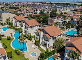 Hotel fotoğraf: BELEK GOLF'TE MUHTEŞEM JAKUZİLİ ÖZEL HAVUZLU VİLLA