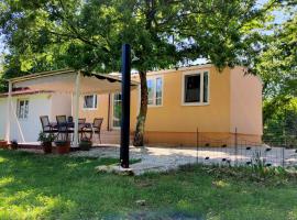 Tiny house Dora, hotel en Marčana