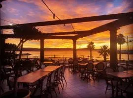 Hôtel Les Alizés, hotel em Cavalaire-sur-Mer