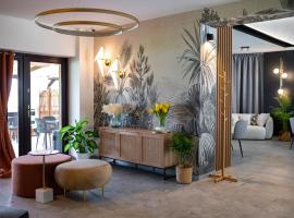 Gościniec Paradise, hotel in Mierzęcice