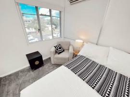 Zdjęcie hotelu: Gladstone Gem 3 - Suva CBD 2bd Apt