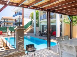 Hotel Photo: Enchanting Villa with Backyard in Cesme near Beach