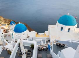 Luxus VIP Suites, hotel in Oia