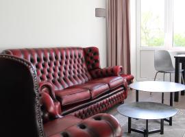 Фотография гостиницы: Luxuria Modern Apartments - Self Check-in