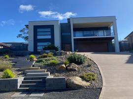 Hotel Photo: Lakewood Drive Merimbula