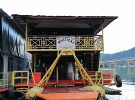Royal Belum Mystical, hotel a Gerik