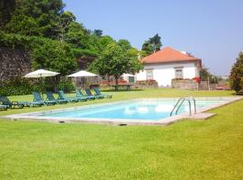 Фотография гостиницы: 6 bedrooms villa with private pool furnished garden and wifi at Santo Tirso