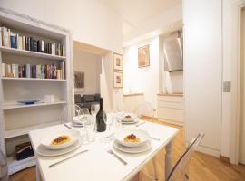 Hotel Foto: The Best Rent - Cozy two-bedroom apartment in Porta Romana district