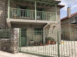 Foto di Hotel: Traditional Stonehouse in Kavalos