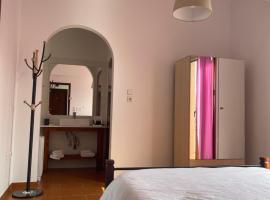 Gambaran Hotel: Kapodistriou Apartments