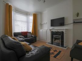 รูปภาพของโรงแรม: A Perfect 3BD Home away from Home Canton Cardiff