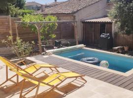 รูปภาพของโรงแรม: Maison avec Piscine - centre village à 2 pas d'Aix-en-Provence