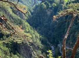 Hotel Photo: Tiny apartment with amazing view, garden & terras