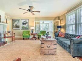 Ξενοδοχείο φωτογραφία: Charming Tudor in the Heart of Memphis