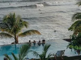 Puro Surf Hotel & Performance Academy