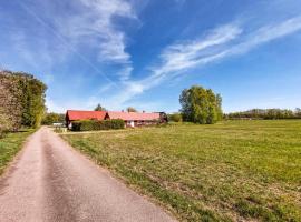 Hotel fotoğraf: Awesome Home In Eldsberga With Kitchen