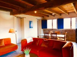 A picture of the hotel: APARTAMENTO GIRASOL