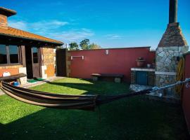 Hotel Foto: Casa independiente con chimena, jardín y barbacoa