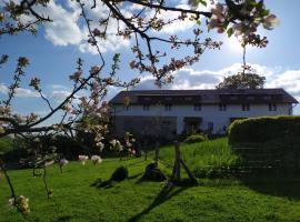 A picture of the hotel: Ekofarma Bílý mrak