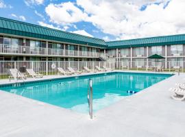 Hotel fotoğraf: Red Roof Inn & Suites DeKalb