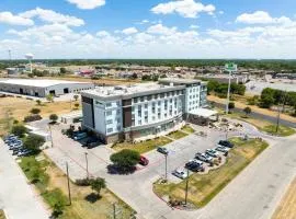 Holiday Inn Hotel & Suites Waco Northwest by IHG