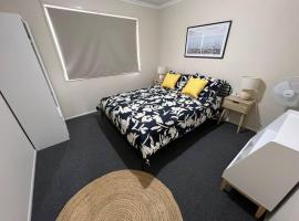 A picture of the hotel: Caboolture South 3-bedroom Home