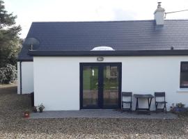 Hotel Photo: Peg and Barrys Cottage near Fenit