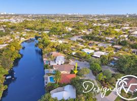 Hotel Photo: 3 BR Waterfront Home with Heated POOL