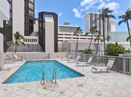 Hotelfotos: Modern Studio - Heart of Waikiki with Parking!