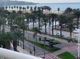 Hotelfotos: ATICO PLANAS céntrico frente mar