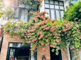 Dolphin Home, hôtel à Dong Hoi