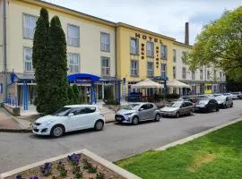Hotel Béke Sziget Komló