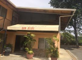 होटल की एक तस्वीर: Hotel Don Jesus