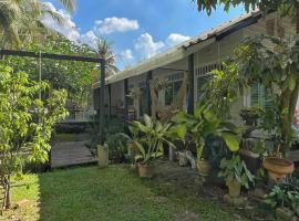 ComeHome Lamphun, hotel v destinaci Lamphun