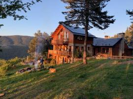 होटल की एक तस्वीर: Minds & Mountains Eco Lodge