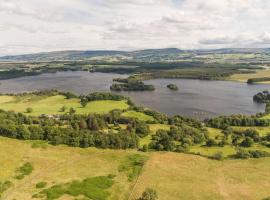 Hotelfotos: The Old Barn - cottage with spectacular lake view