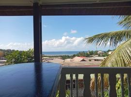 A picture of the hotel: le moringa Appart vue mer 360 Mamoudzou hyper centre