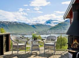 Фотография гостиницы: Sea & Mountain View Apartment Tromsø