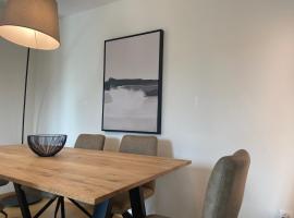 Hotel Photo: Modern 3BDR Duplex with Skyroof in Trendy Zurich West