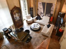 Fotos de Hotel: Heart Milan Apartments Duomo Monforte